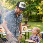 Boné Custom Photo Dad Established Minimal Typography<br><div class="desc">Honor the legend in your life with this sleek Custom Photo Trucker Hat. Designed with a bold, minimal typography style, this hat is the perfect personalized gift for Father's Day, birthdays, or new dad celebrations. The timeless black and white aesthetic ensures it becomes a daily favorite that pairs effortlessly with...</div>