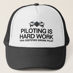 Boné de Caminhoneiro Piloting Is Hard Work™ (Perso