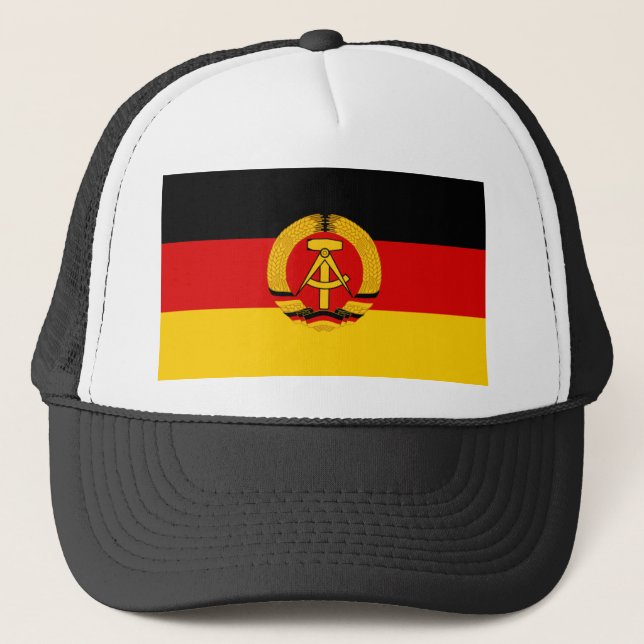 Boné Der RDA de Flagge - bandeira do GDR (East Germany) (Frente)