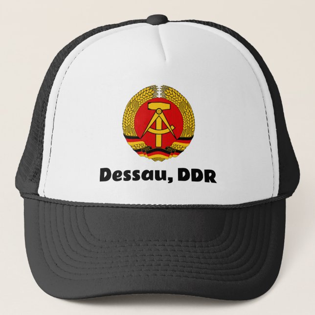 Boné Dessau, DDR, Dessau, Alemanha (Ossi Oriental) (Frente)