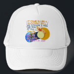 Boné Eclipse Solar Total agosto 21 2017 Funny Americana<br><div class="desc">Em 21 de agosto de 2017, um eclipse solar total será visível em grande parte dos Estados Unidos. Está sendo chamado de Eclipse Solar Excelente Americano. Se você está planejando comemorar este evento excitante, esta design humorística é perfeita para você. O texto de paródia irônico mimetiza a letra da música...</div>