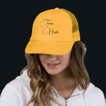 Boné Equipe Noiva Caligrafia Elegante Noiva<br><div class="desc">Um presente que você pode oferecer às suas damas de honra.</div>