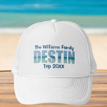 Boné Família de Correspondência de Viagens de Praia Per<br><div class="desc">Esses chapéus legal de Destin Florida apresentam seu nome de grupo personalizado para uma reunião de família ou viagem à Costa Esmeralda. As letras da palavra DESTIN estão cheias de belas fotografias oceânicas para as suas férias.</div>