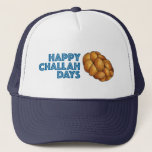 Boné Feliz Challah Days Chanukah Hanukkah Bread Loaf<br><div class="desc">O chapéu apresenta uma ilustração original de um pão de chalá,  com HAPPY CHALLAH DAYS em uma fonte divertida. Perfeito para o feriado de Hanukkah! Não vê o que está procurando? Precisa de ajuda para a personalização? Entre em contato com Rebecca para ter algo projetado só para você.</div>