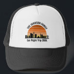 Boné Férias Personalizadas Sunset em Las Vegas Strip<br><div class="desc">Legal costume do horizonte de Las Vegas no chapéu do pôr do sol para as suas férias de família ou despedida de solteiro para a cidade das luzes. Gamble do nascer do sol ao pôr do sol nesta cidade e lembre-se disso com esta lembrança de keepsasasair.</div>