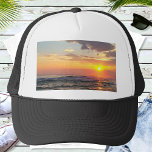 Boné Foto personalizada<br><div class="desc">Carregue uma foto e crie facilmente seu chapéu personalizado de caminhoneiro. Você pode TRANSFERIR este DESIGN em outros produtos do Zazzle e ajustá-lo ao ajustado da maioria dos itens do Zazzle. Você também pode clicar no botão PERSONALIZAR e, em seguida, clicar em ADD TEXT (ADICIONAR TEXTO) para adicionar seu texto...</div>