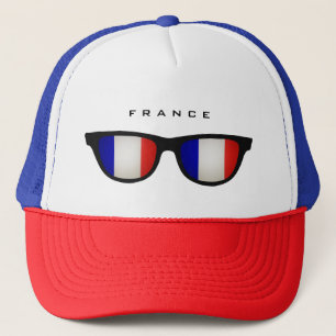 Boné France protege o chapéu feito sob encomenda