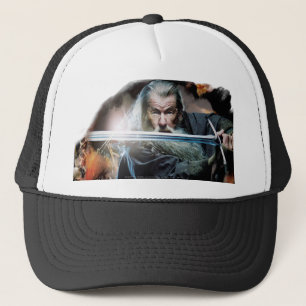 Boné Gandalf Com Espada Em Batalha