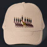 Boné Girafa Hannukah Menorah<br><div class="desc">Ilustração gráfica de um menorah de Hannukah do girafa.</div>