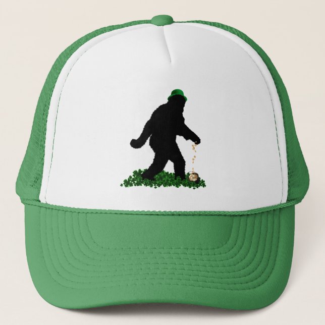 Boné Gone Squatchin' on St. Patrick's Day (Frente)