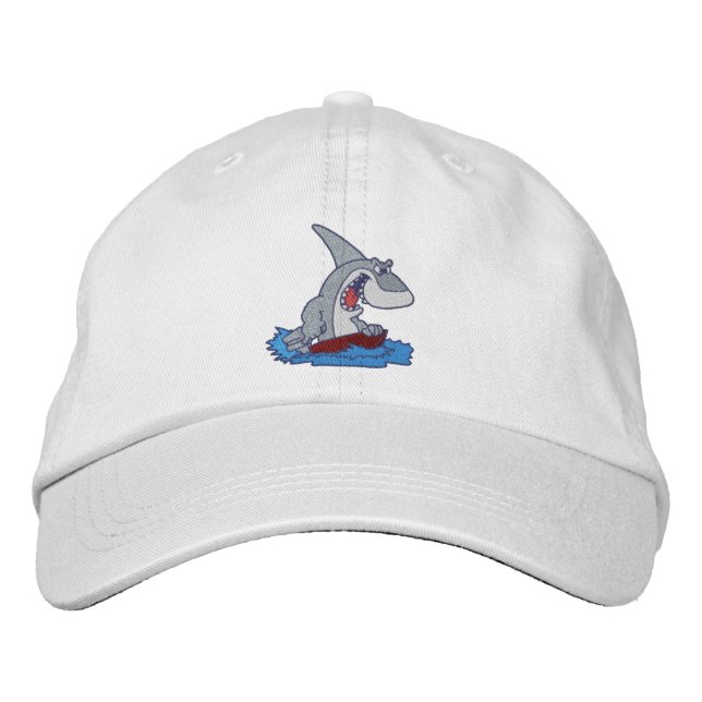 Boné Gorro Bordado com Tubarão Cômico (Frente)