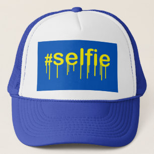 Boné Hashtag Selfie Droling em decoração azul