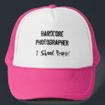 Boné Hat do Trucker do Fotógrafo HardCore<br><div class="desc">Um chapéu para o fotógrafo.
Diga-lhes de onde você vem!</div>