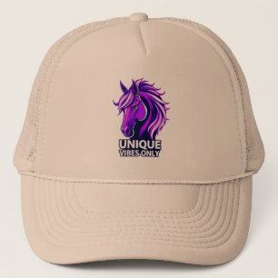 Boné Ilustração de Cavalo Roxo Vibrante