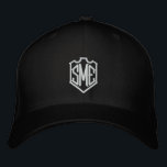 Boné Iniciais de repouso personalizados do monograma<br><div class="desc">Iniciais Monogramas de Crest Monogramas Boné personalizados com beisebol personalizado apresenta o simples monograma bordado moderno de suas iniciais dentro a crest border. Perfeito como presente para a família e amigos no aniversário, Natal, Dia de os pais, Dia de as mães, casamentos e muito mais. Criado pelo Evco Studio www.zazzle.com/store/evcostudio...</div>