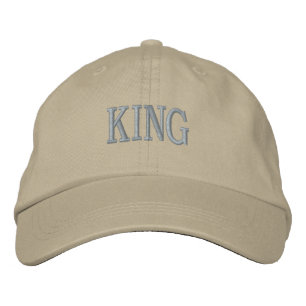 Boné Letras KING em Tom de Areia Strapback com Pala Cur