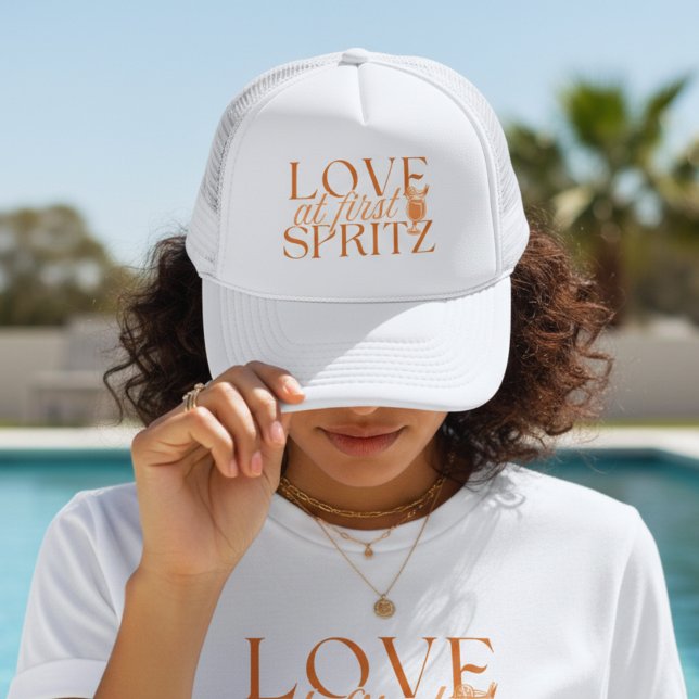 Boné Love at First Spritz Bachelorette (Love at First Spritz Bachelorette Trucker Hat)