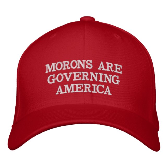 Boné MAGA - Os parvos estão governando América (Frente)