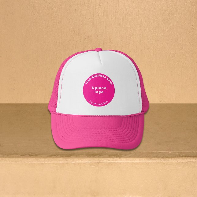 Boné Marca de negócios redonda no carrinho branco e ros (Round business brand on pink and white trucker hat)