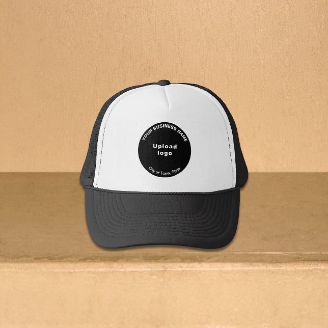 Boné Marca empresarial redonda em preto e branco (Round business brand on black and white trucker hat)