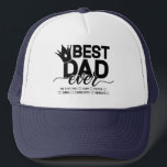 Boné Melhor Pai Nunca | Nomes de criança personalizados<br><div class="desc">Este chapéu 'Melhor Pai Nunca' é incrível! A opção de nome personalizado é tão atenciosa e personalizada. Adoro que seja uma maneira divertida e divertida de mostrar o meu título incrível de pai. Já consigo imaginar todos os momentos divertidos que vamos ter que vestir juntos!"</div>