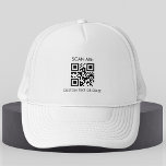 Boné Minimização de texto e código QR da empresa empres<br><div class="desc">Promova sua empresa com este legal chapéu de caminhoneiro,  com modelo de código QR personalizado! Adicione facilmente seu próprio logotipo clicando na opção "personalizar".</div>