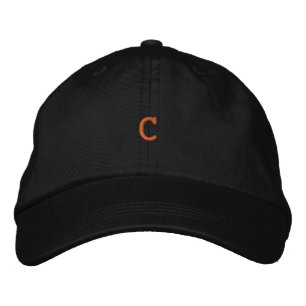 Boné Monograma "C" Embroidered Em Preto Ajustável