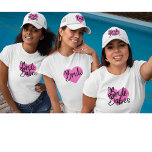 Boné Noiva Babes Heart Trucker Hat<br><div class="desc">Mantenha-se legal com este chapéu de caminhoneiro enquanto mostra seu apoio para sua noiva nas celebrações da solteira dela!</div>
