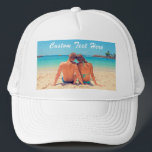 Boné O seu Hat do Conversor de Texto Fotográfico com Te<br><div class="desc">Chapéu de Texto e Foto Personalizado - Seu próprio Design - Especial - Família Personalizada/Amigos ou Trucker Hats / Gift - Adicionar seu Texto e Foto - Redimensionar e mover ou remover elementos / imagem com a ferramenta Personalização. Você pode transferir este design para mais de 1000 produtos Zazzle. Escolha...</div>