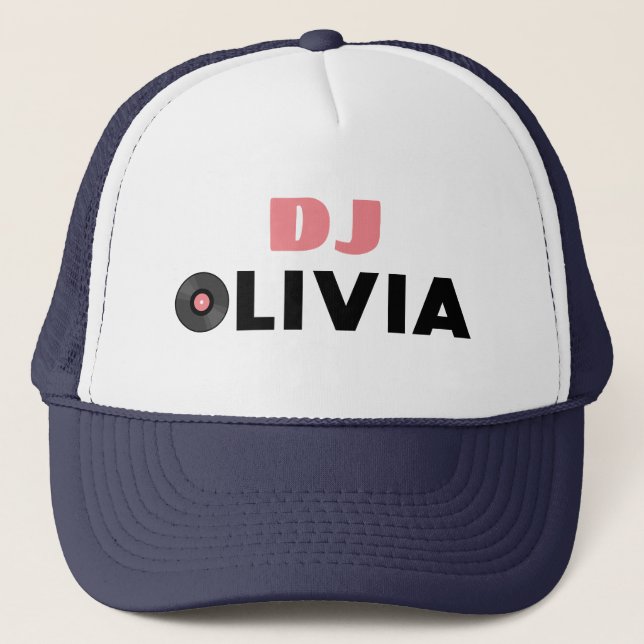 Boné Olivia DJ Trucker Hat (Frente)