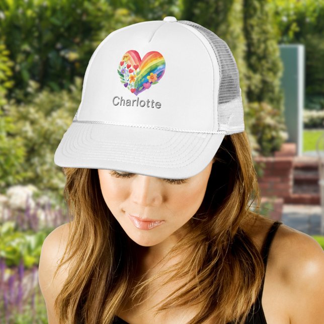 Boné Personalised Watercolor Rainbow Heart Name (A personalized hat with rainbow heart design in a watercolor style)