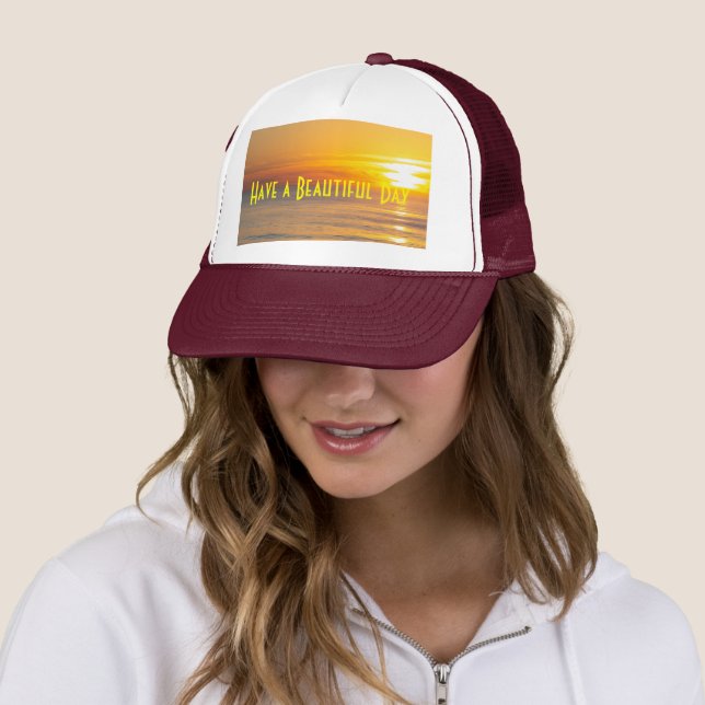 Boné Personalizado tem um belo texto do dia - imagem na (In Situ)