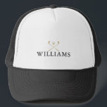 Boné Pistas de Golfe de Nome Personalizado Preto E Dour<br><div class="desc">Personalize o nome na tipografia clássica para criar um dom único de golfe e guardar o nome para qualquer golfista. Projetado por Thisnotme©</div>