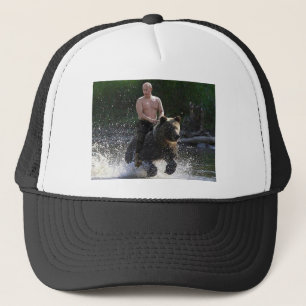 Boné Putin monta um urso!