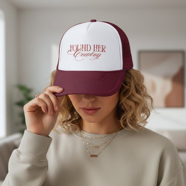 Boné Red Personalizado Encontrou Sua Bachelorette De Co (Western Found Her Cowboy Red Bachelorette Trucker Hat)