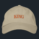 Boné "Rei" do Style Khaki - Chapéu Ajustável<br><div class="desc">Faça uma declaração com este boné khaki com um bordado "rei" em ouro.</div>