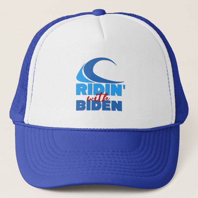 Boné RIDIN' COM BIDEN Trucker Hat - Azul e Branco (Frente)