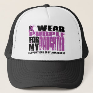 Boné Roxo da epilepsia para a filha