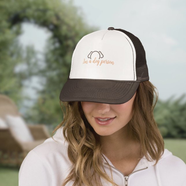Boné Sou um Cachorro Personalizado Cachorro Cachorro Or ("I'm a dog person" can be customized on this casual cap. Wear it in the love of dogs!)