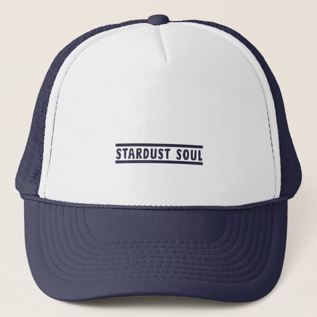 Boné Stardust Soul Trucker Hat – Minimalist Design (Frente)