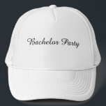 Boné Texto do Partido de Despedida de Branco e Branco<br><div class="desc">Texto do Conversor de Texto do Partido do Desenvolvedor de Cor Branca e Branca. Este Chapéu ou boné adequado para o Solteiro, especialmente Quem vai celebrar a vitória ou a festa de fim de semana. Você pode editar o texto do Partido de Licença. Um camionista de solteiro que é um...</div>