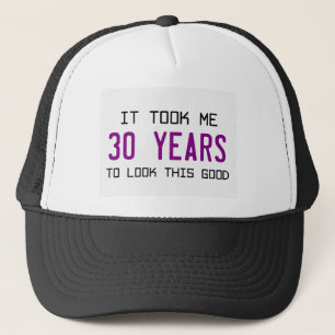 Boné Tomou-me 30 anos para olhar este bom