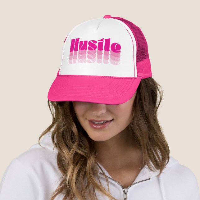 Boné Trucker Boss Lady Pink Hustle (In Situ)