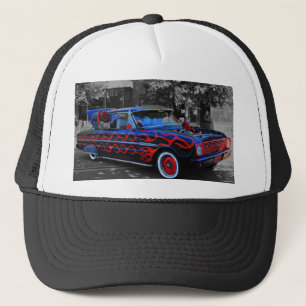 Boné Um carro velho flamejante, oon um chapéu dos