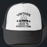 Boné Vintage 1973 50th Birthday<br><div class="desc">Uma ideia de presente de ano de nascimento legal para homens que estão celebrando uma era de marco. Um presente de aniversário engraçado para homens que foram envelhecidos à perfeição!</div>