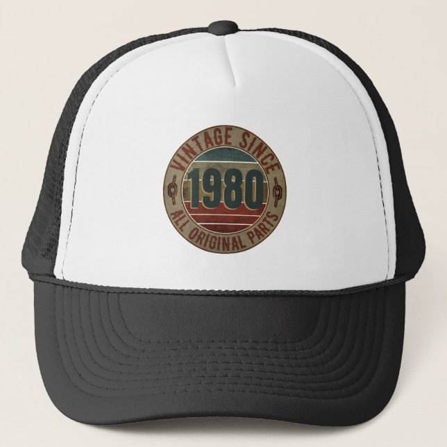 BONÉ VINTAGE 1980 BIRTHDAY GIFT TRUCKER HAT (Frente)