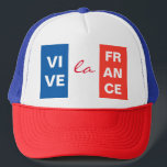 Boné Vive La France French Flag Personalizável<br><div class="desc">Bandeira da França de três cores azul,  branco e vermelho. Personalizável. Pode alterar ou suprimir três modelo do texto Vive la France de forma independente. Chapéu de caminhoneiro para qualquer um. Não se esqueça de mudar outro estilo e cor do chapéu.</div>