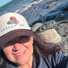 Boné Wear Your Love trucker hat - Spread Love