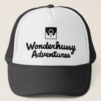 Boné Wonderhussy Adventures Black Logo Trucker Hat