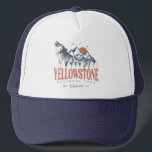 Boné Yellowstone National Park Wolf Mounates Vintage<br><div class="desc">Vintage design Yellowstone, Lobo do Parque Nacional dos EUA, Montanhas e Aventura. design de roupa de excelente de roupa de para pessoas que adoram acampar ao ar livre, acampamento, caminhoneiro, caminhada, viagem de estrada, Viagem de família, viagem de verão. A equipe perfeita para vestir enquanto planeja a Tripa Nacional de...</div>